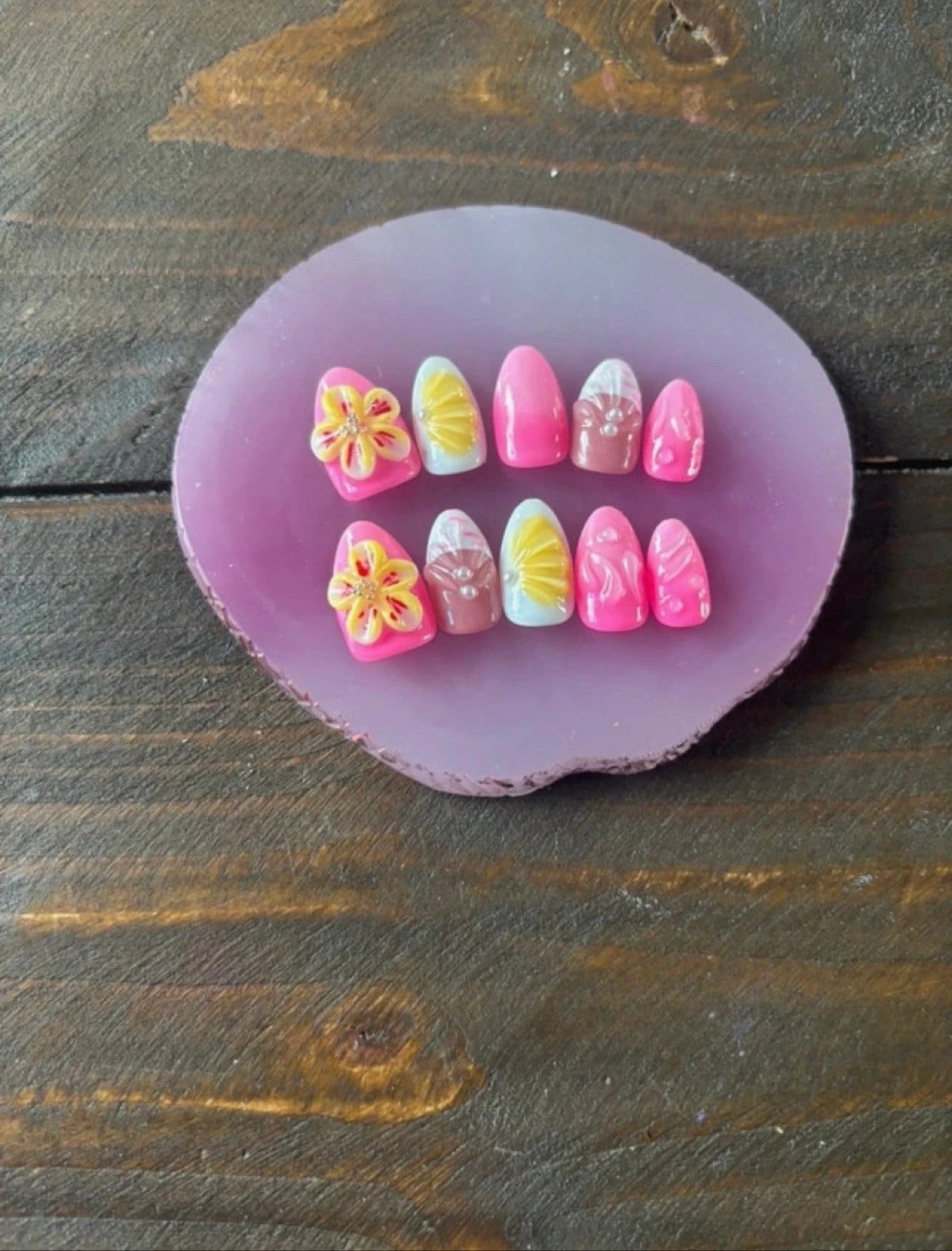 Press on nails 